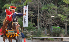 【動画】＜糸島へ行こう！＞櫻井神社の「おくんち大祭」で行われた流鏑馬の迫力は圧巻!!