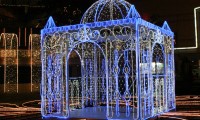 福岡市・警固公園に幻想的なクリスマス・イルミネーション点灯 