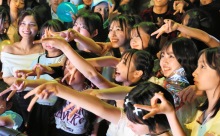 【動画】学生団体「エムズシー」の新たな挑戦！昼間のクラブでイベント開催！